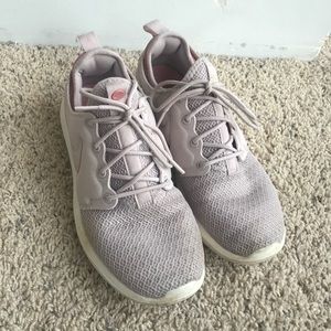 Nike Roshe Two Sneaker Size 7.5